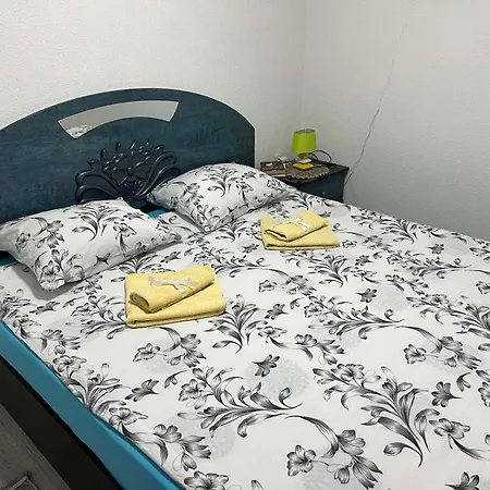 Апартаменты Royal Sa Garazom I Klimom *