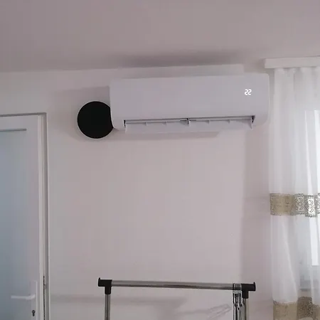 شقة Royal Sa Garazom I Klimom